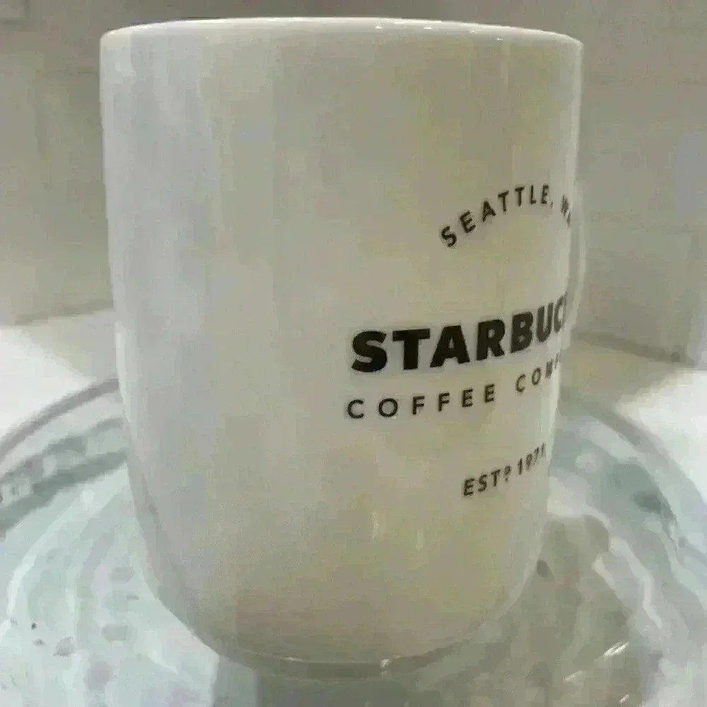 Starbucks 2018 Seattle, WA Washington EST 1971 Large 14oz Ceramic Coffee Tea Mug